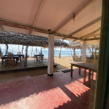 Sapphire Blue Hotel Hikkaduwa Exterior foto