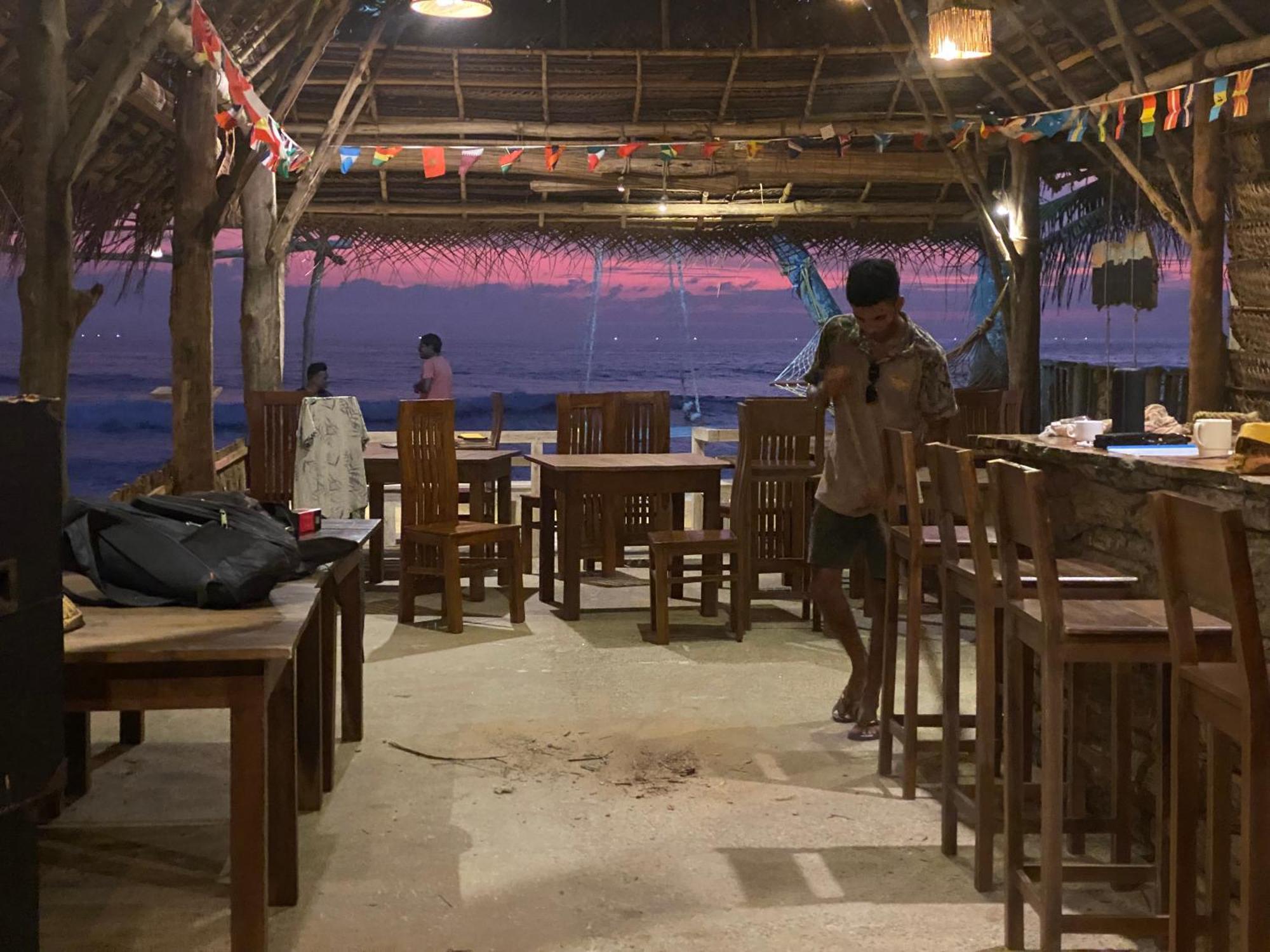 Sapphire Blue Hotel Hikkaduwa Exterior foto
